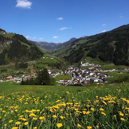 Stockinger Apartment *